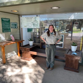 The helpful and friendly ranger in front of the Ranger Station.