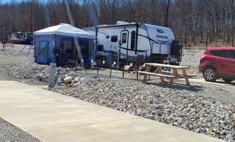 Camping near Road Runner Roadside camp: Crown Lake RV Resort , Cherokee Village, Arkansas