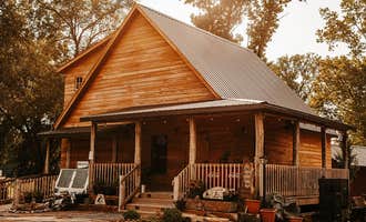 Camping near Frank Russell: The Meadow Campground & Coffee House, Hannibal, Missouri