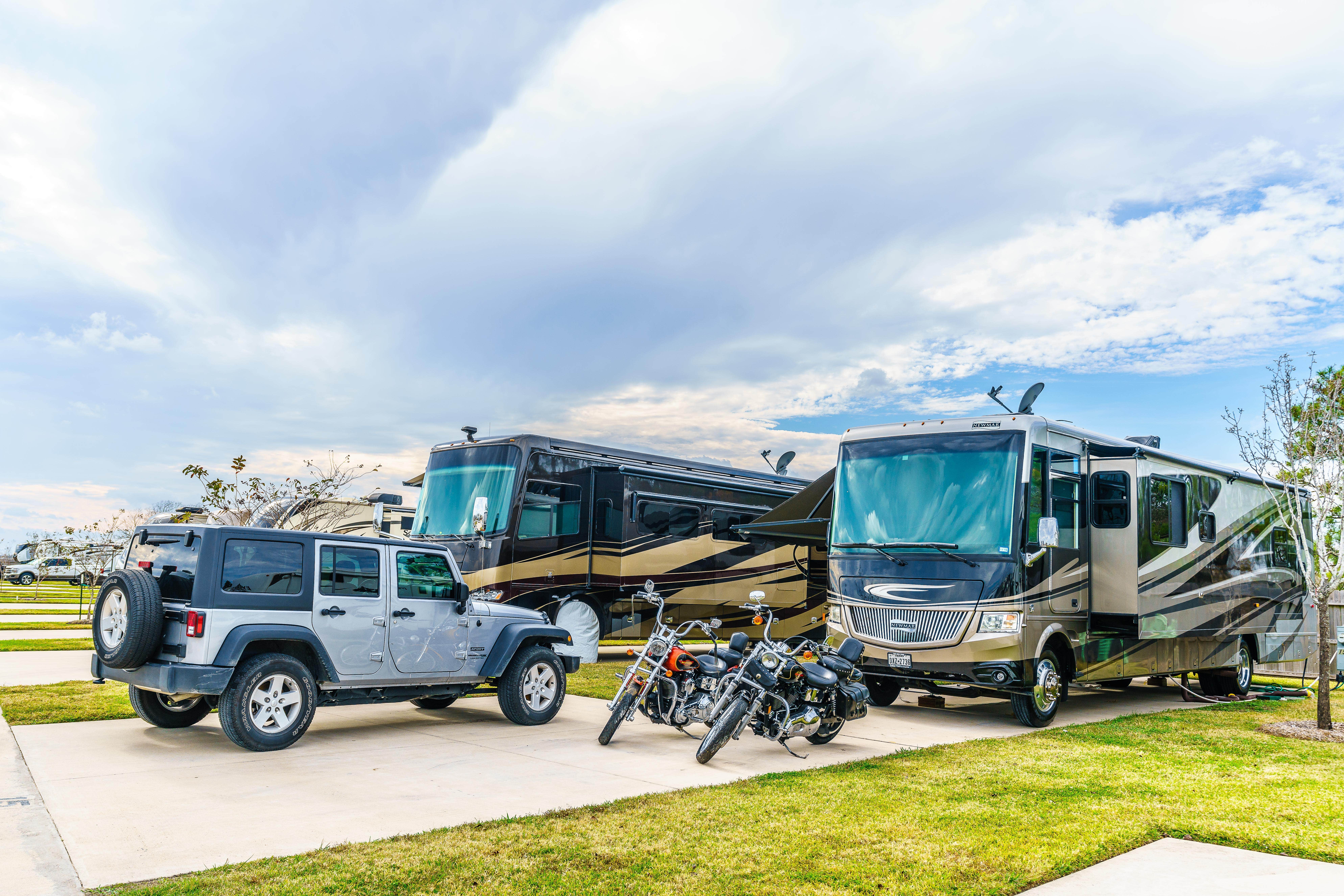 Camping near Austin Bayou Golf Course and RV Park: Alvin RV Resort, Pearland, Texas