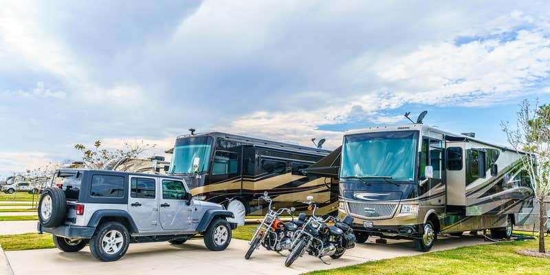 Camper submitted image from Alvin RV Resort