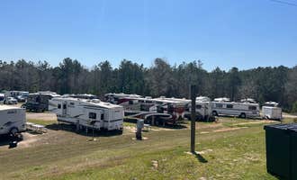 Camping near Slay Creek: Fairway RV Park, Nacogdoches, Texas