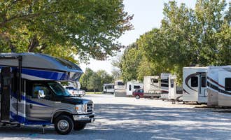 Camping near Boulder Bluff Area — El Dorado State Park: Rvino - Camp the Range, Park City, Kansas