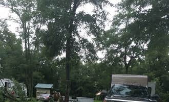 Camping near Burdette Park: Camp Safe Haven by Earthbound Lodging , Mount Vernon, Kentucky