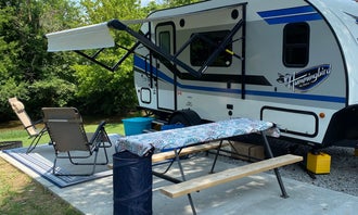 Camping near Clabough's Campground: Creekside RV Park, Pigeon Forge, Tennessee
