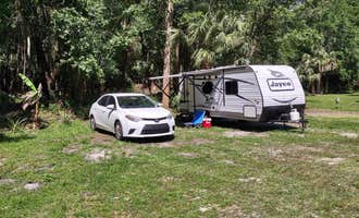 Camping near Paynes Prairie Preserve State Park Campground: Citra Royal Palm RV Park, Citra, Florida