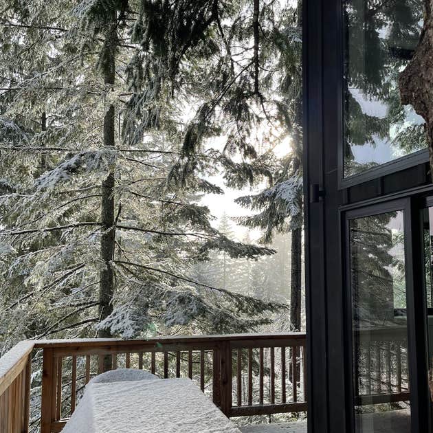 The Klickitat Treehouse Camping White Salmon, WA