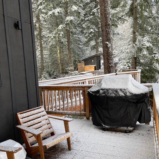 The Klickitat Treehouse Camping White Salmon, WA