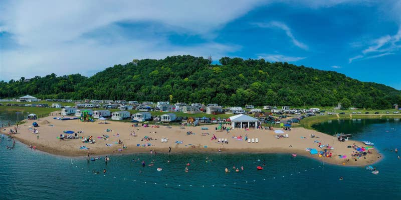 Camper submitted image from Coconut Cove RV Resort by Journey