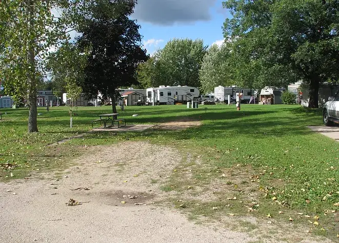 Camping near Hartman Creek State Park Campground: Deerhaven Campground, King, Wisconsin