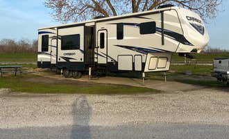 Camping near Warsaw City Campground: Canton City River Park, La Grange, Missouri