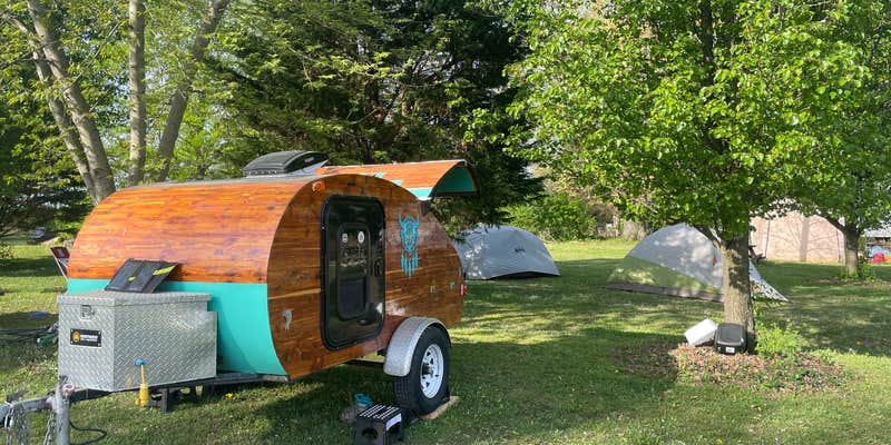 Camper submitted image from Rock Cabin Camping