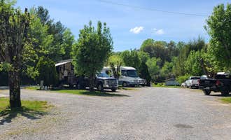 Camping near River Breeze RV Park: Over-Niter RV Park, Athens, Tennessee