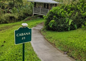 Hamakua Guesthouse & Camping Cabanas