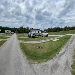 Coffee Creek RV Resort & Cabins