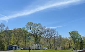 Camping near Outland Expeditions Ocoee River: OCOEE RV PARK, Ocoee, Tennessee