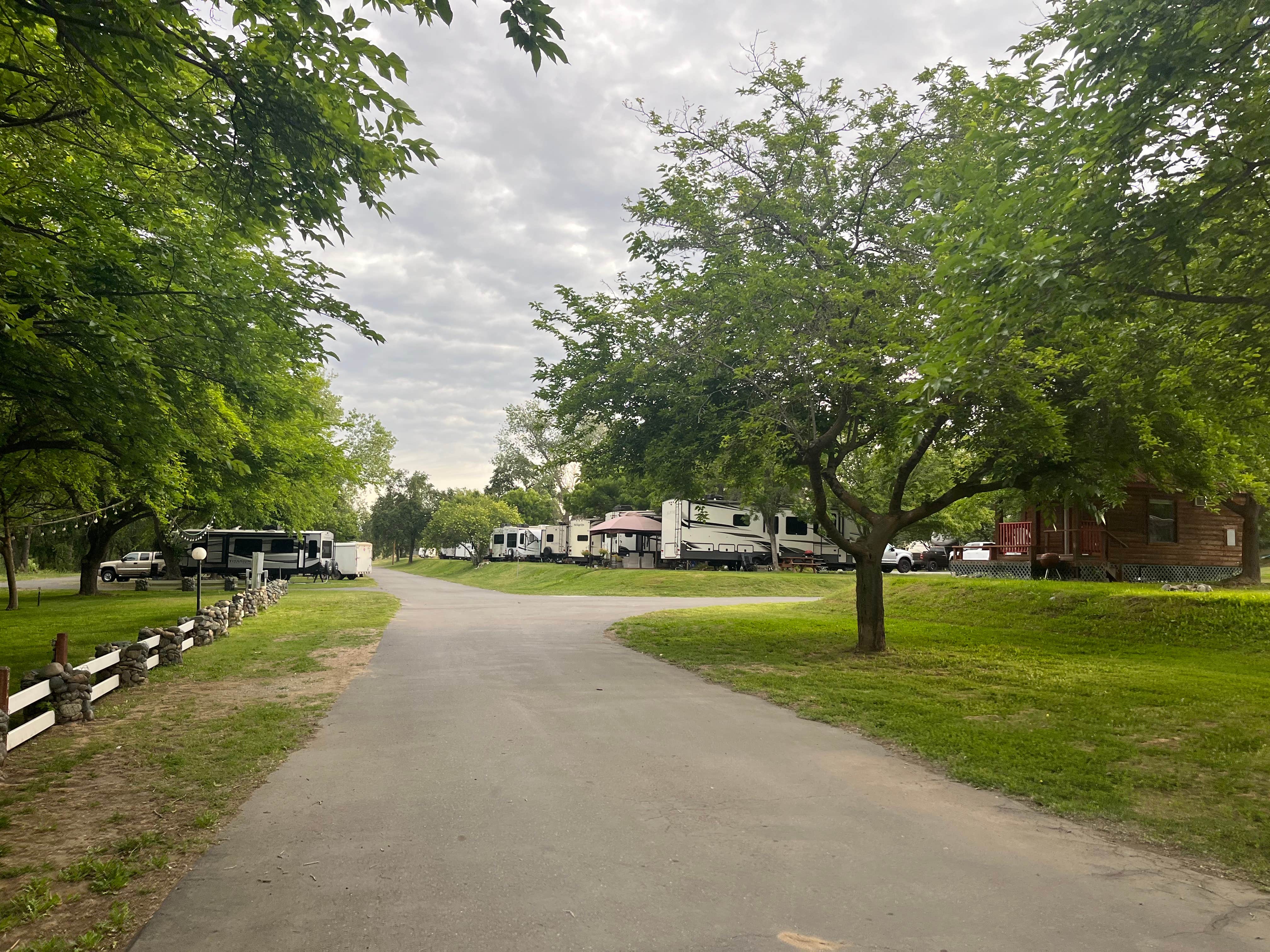 Camper submitted image from River Reflections RV Park - 4