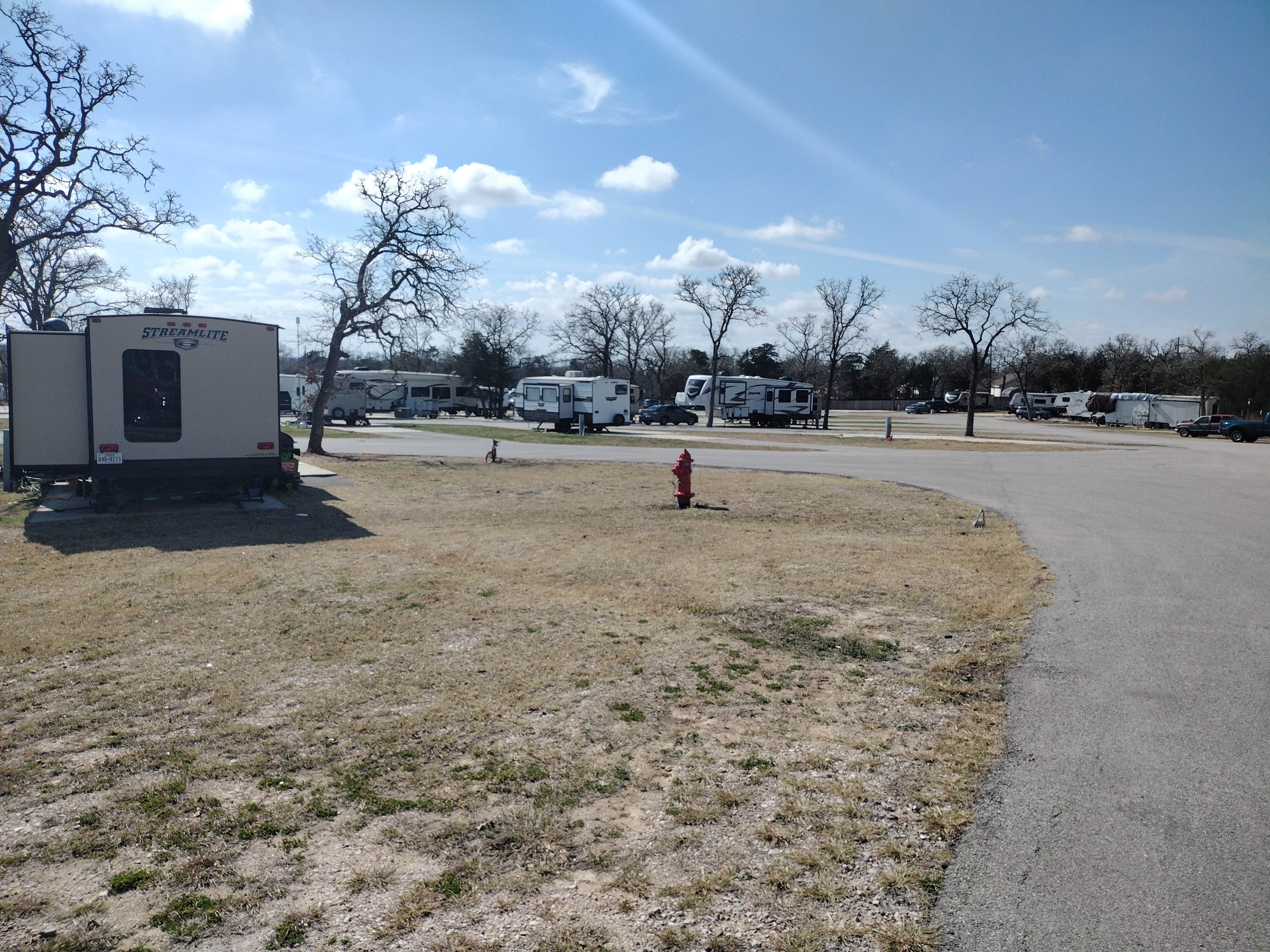 Camper submitted image from Giddings RV Park - 1