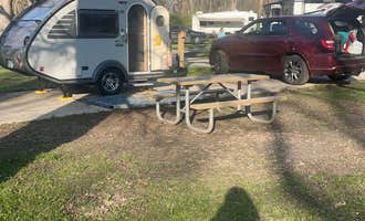 Camping near Iowa State Fair Campgrounds: Walnut Woods State Park Campground, West Des Moines, Iowa