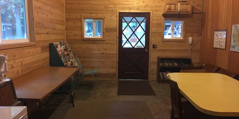 Camper submitted image from Mounthaven Resort