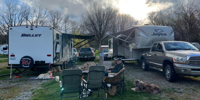 Camper submitted image from Black Beach Resort & RV Park