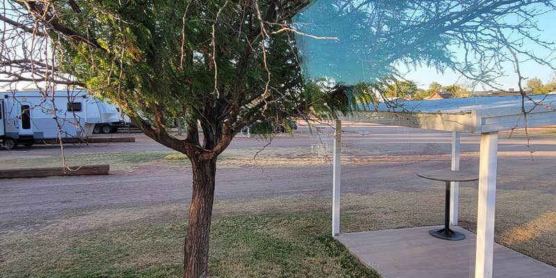 Camper submitted image from Valley View Mobile Home and RV Park