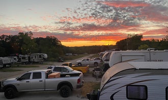 Camping near Livingston County 4-H Campground: Glenwood RV Resort, Marseilles, Illinois