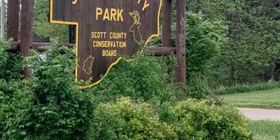 Signs & Maps