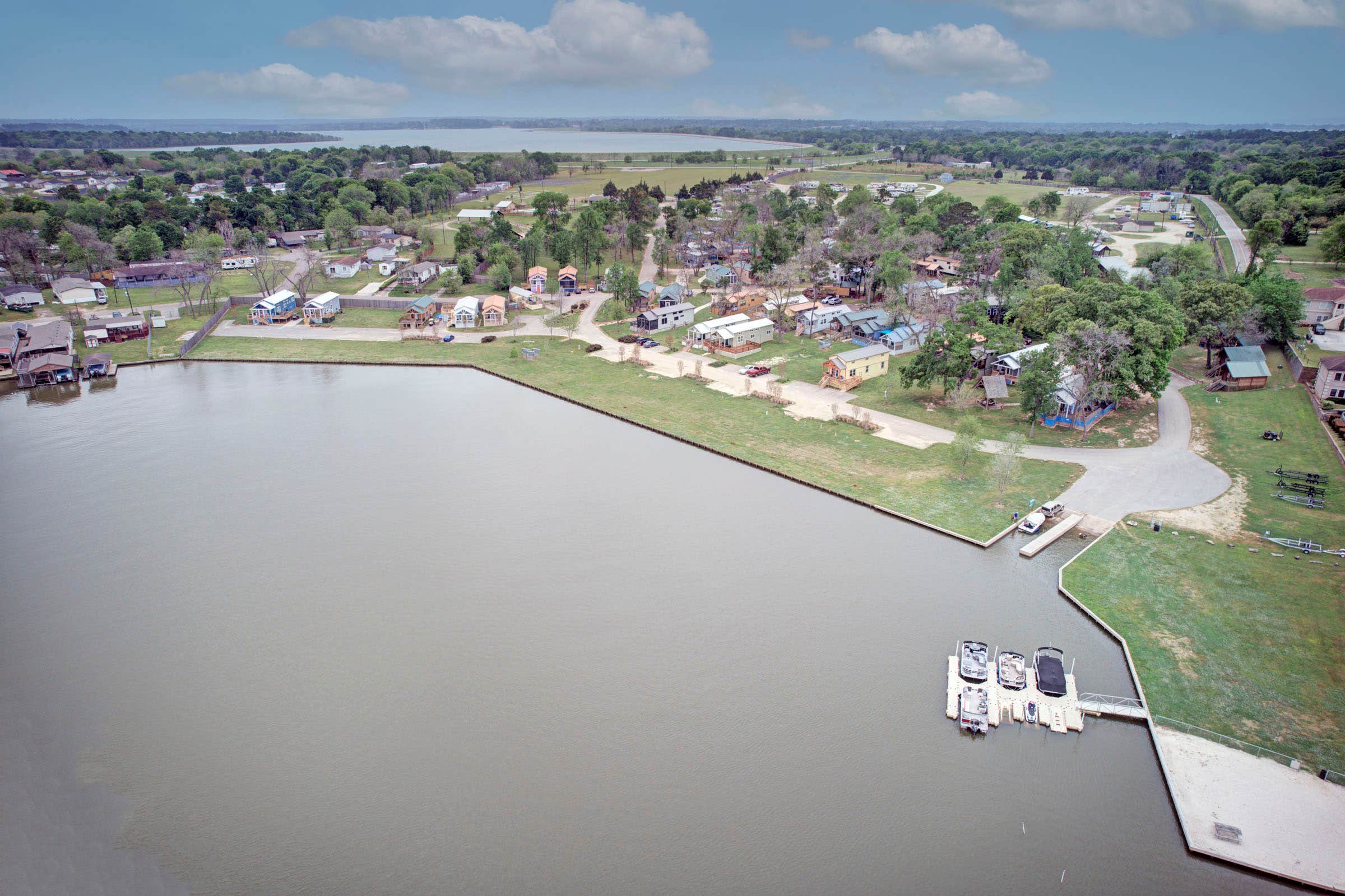 Camper submitted image from Water's Edge on Lake Conroe - 2