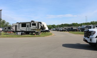 Camping near Swiss Valley County Park: Frentress Lake Campground, Dubuque, Illinois