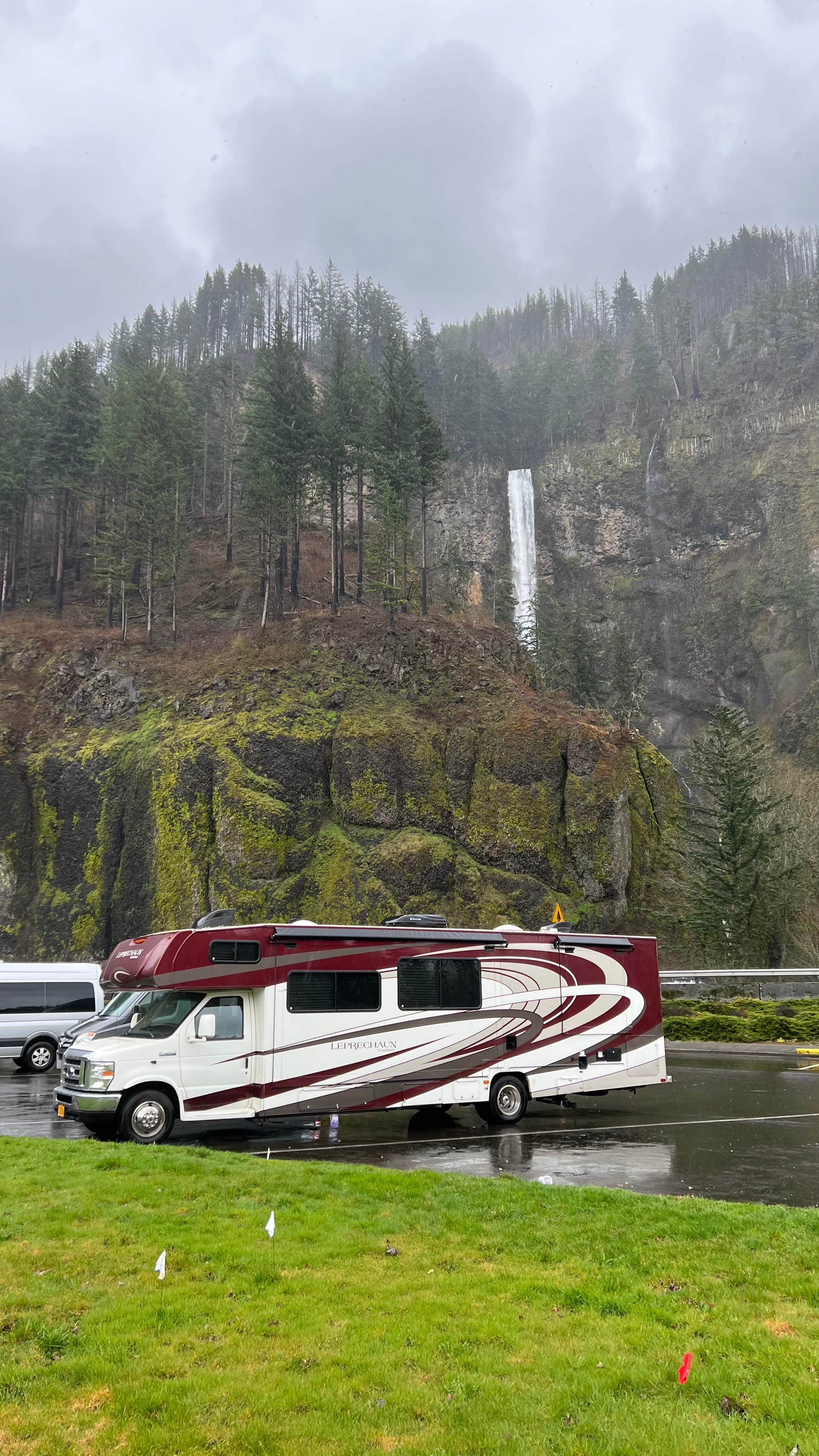 Camping near Beacon Rock State Park Group Campground — Beacon Rock State Park: Multnomah Falls Parking Lot (Day Use), Bridal Veil, Oregon