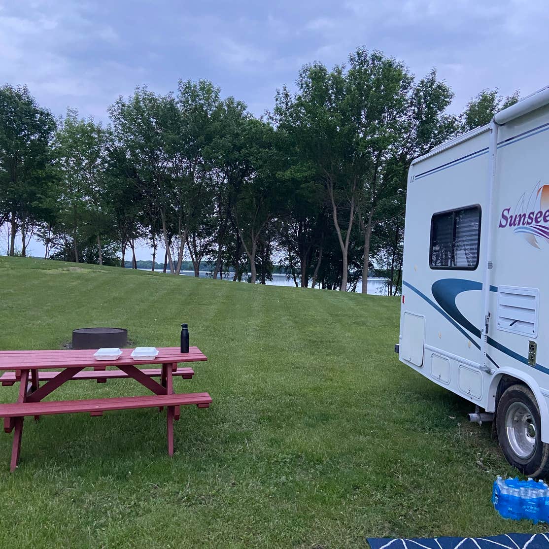 Sands Country Cove Campground Butterfield, MN