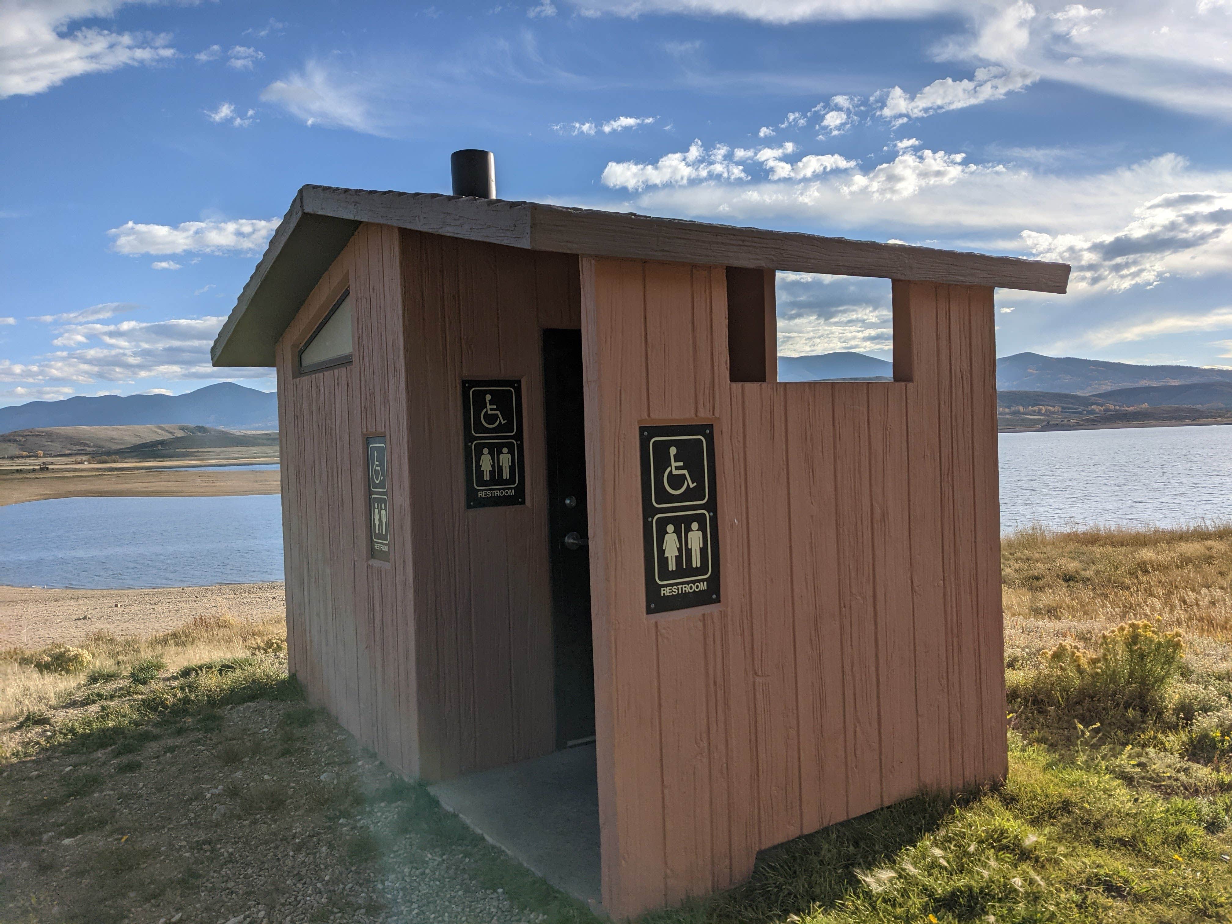 Camper submitted image from Williams Fork Reservoir - 4