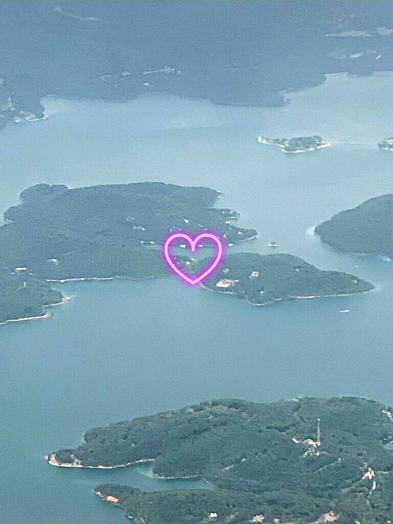 Camping near Rocky Branch Campground: Twin Shores Campground at Beaver Lake, Gateway, Arkansas