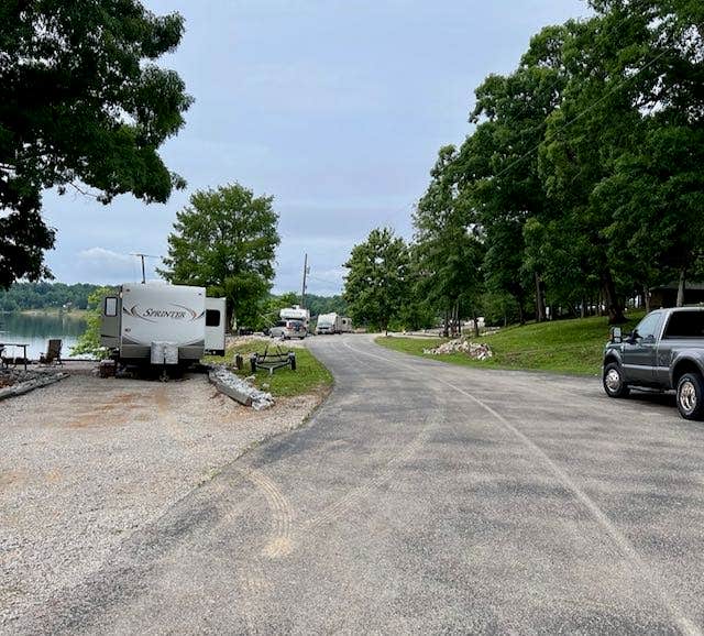 Camper submitted image from COE Rough River Lake Axtel Campground - 2