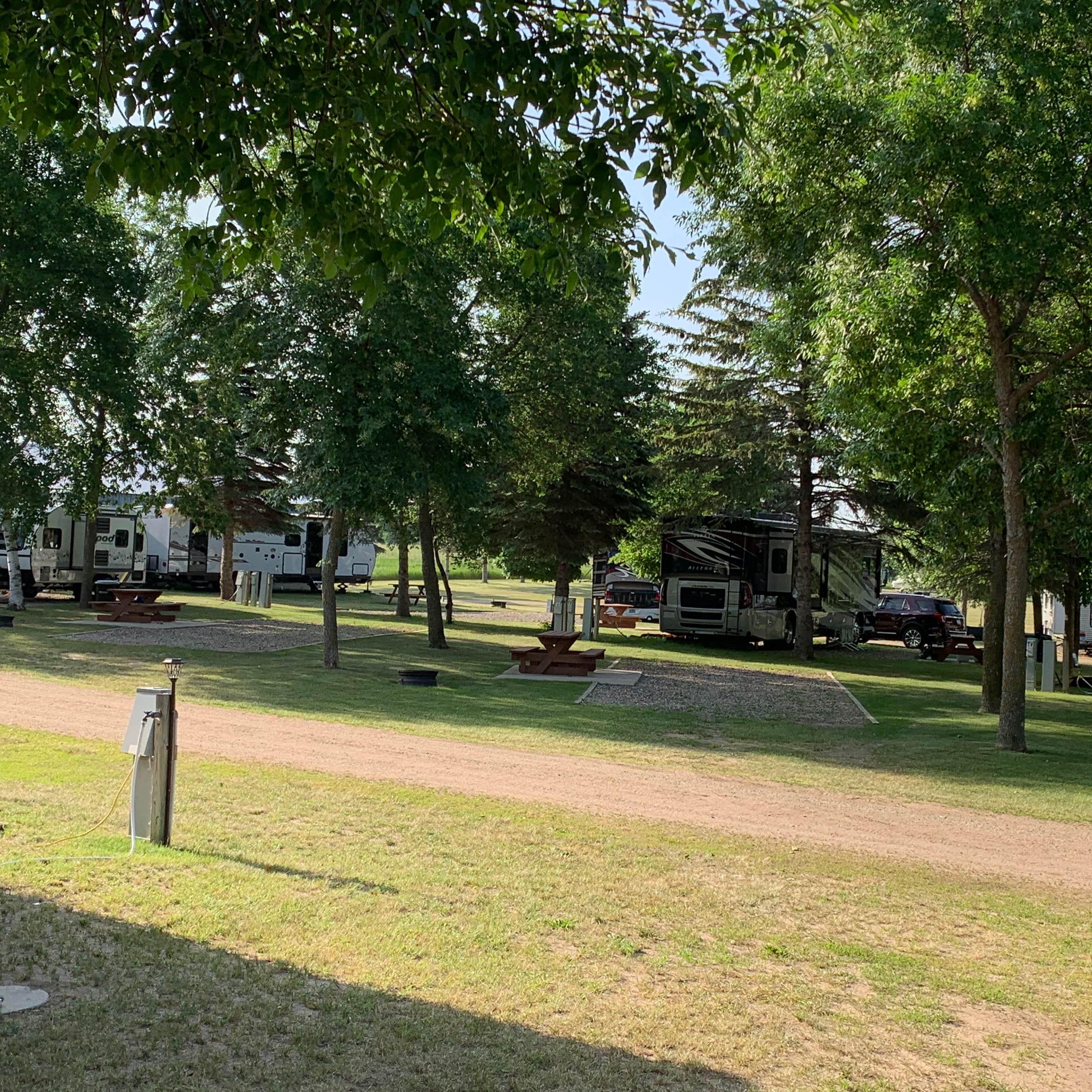 Country Campground | Detroit Lakes, MN