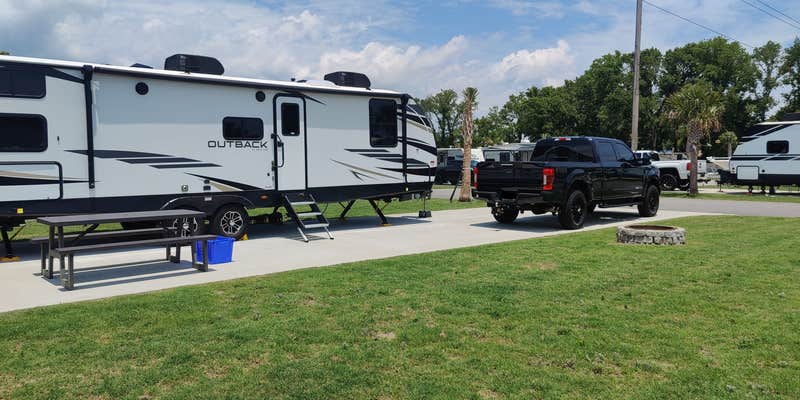 Camper submitted image from Barefoot RV Resort