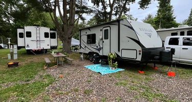 Wolf's Den Family Campground