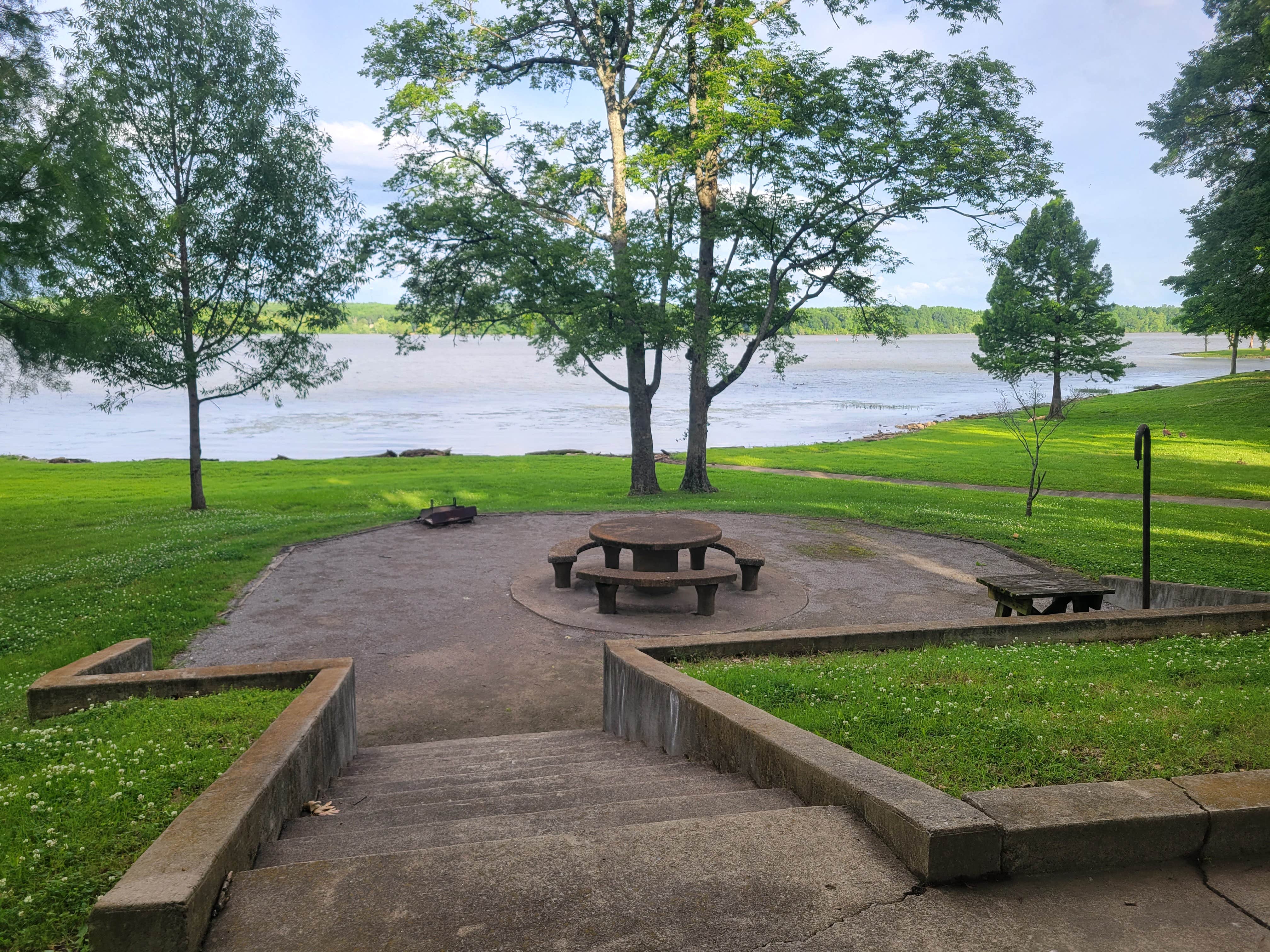 Camper submitted image from Cages Bend - 4