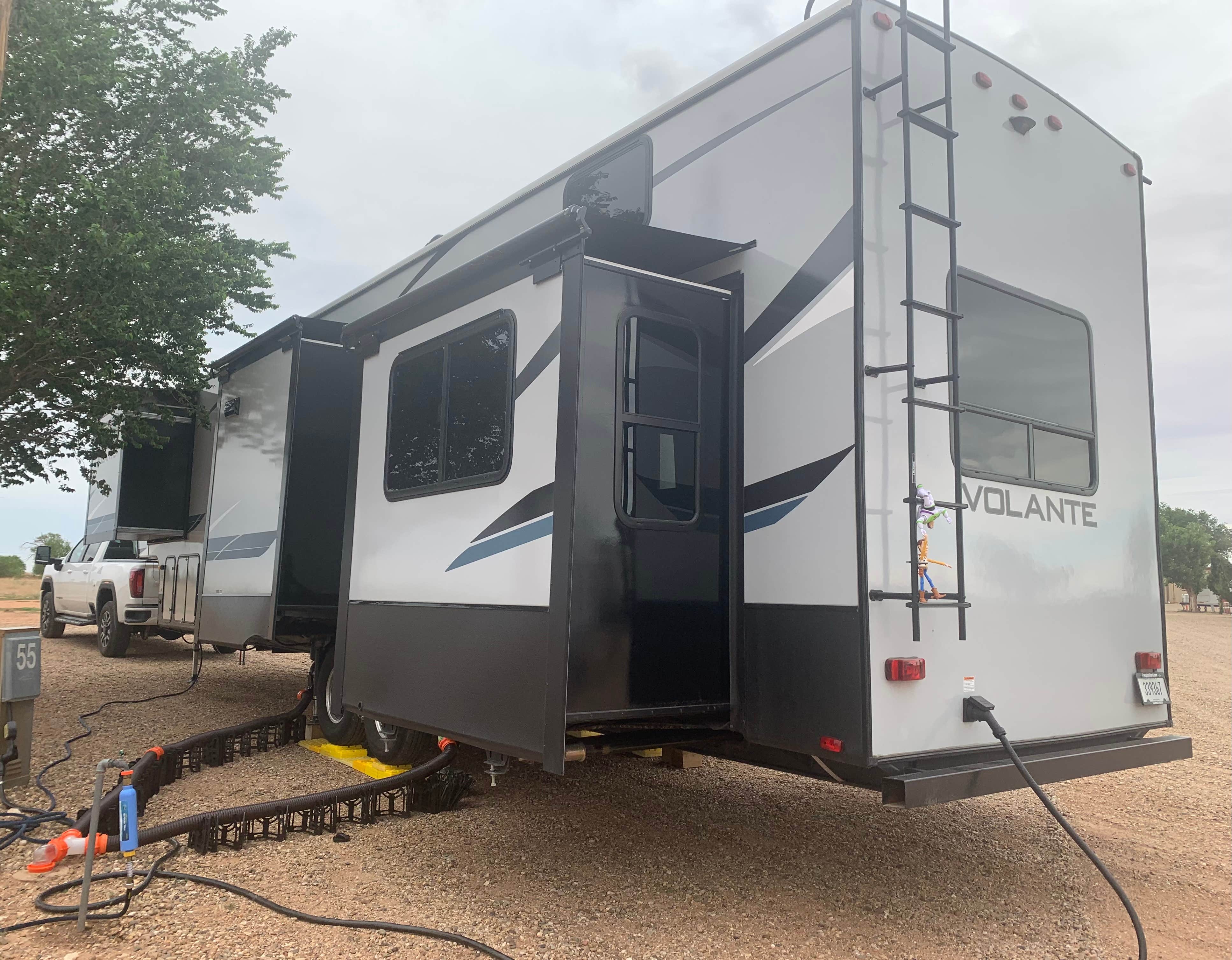 Camping near Logan Park — Ute Lake State Park: Mountain Road RV Park, Tucumcari, New Mexico