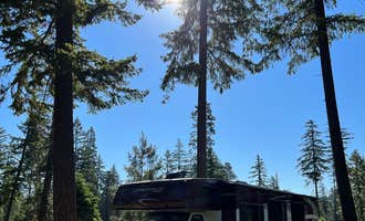 Camping near Round Lake: Whiskey Jack Dispersed Campsite, Camp Sherman, Oregon