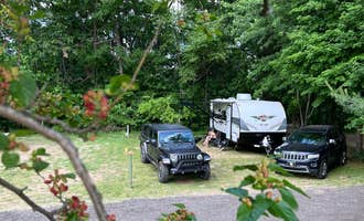 Camping near Shipshewana Trading Place RV Park: Willow Shores Campground, Bristol, Michigan