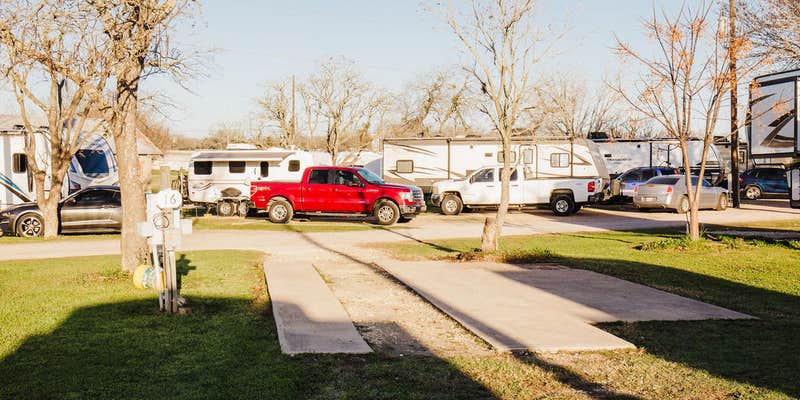 Camper submitted image from Bastrop RV Park