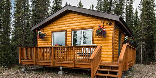 Camper submitted image from Howling Raven Cabins