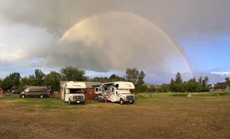 Camping near Old Barn Studios: Travellers Rest Cabins & RV Park, Darby, Montana