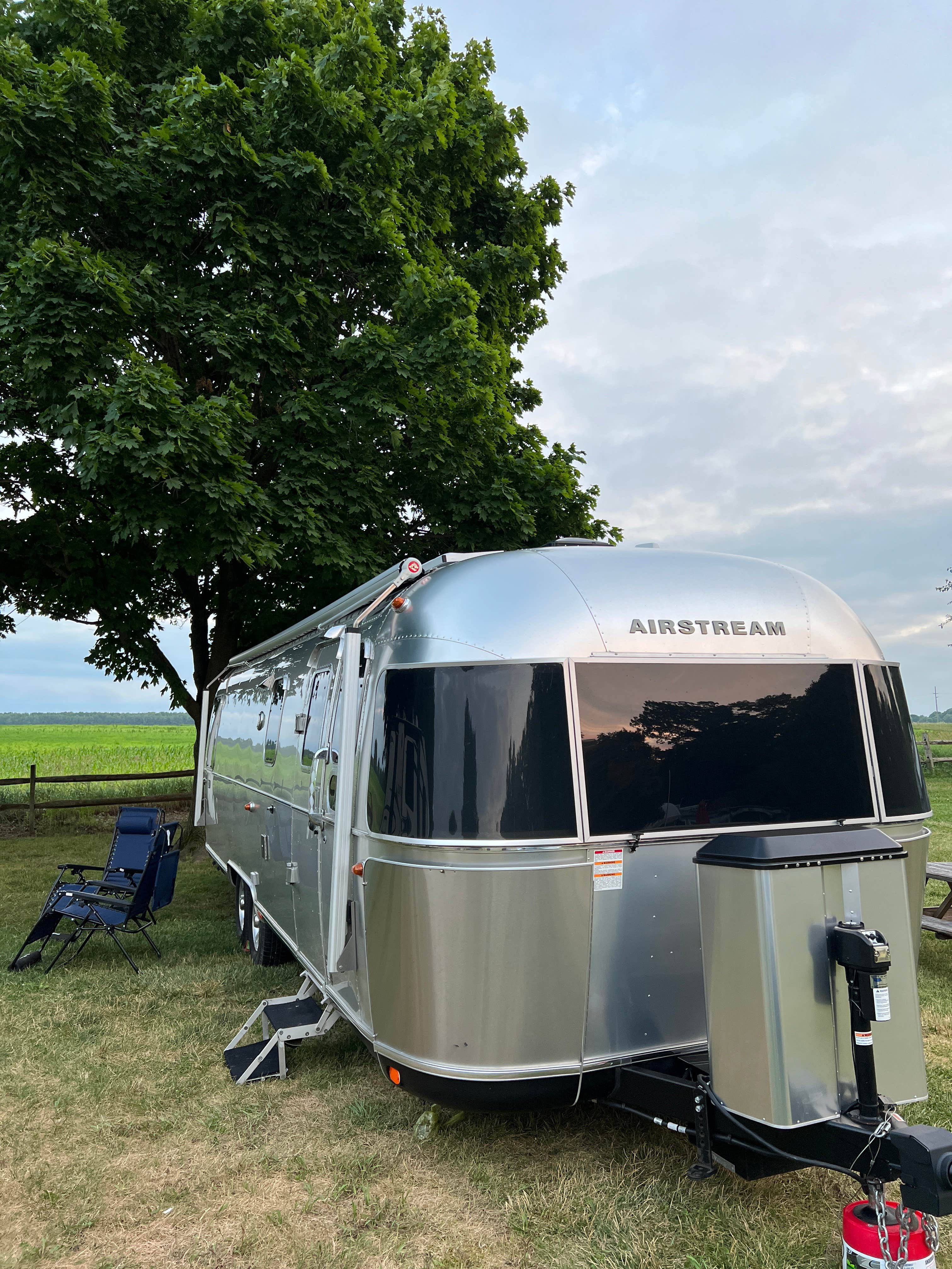 Camping near Trading Post Outfitters: Grandview Bend Family Campground, Howe, Indiana