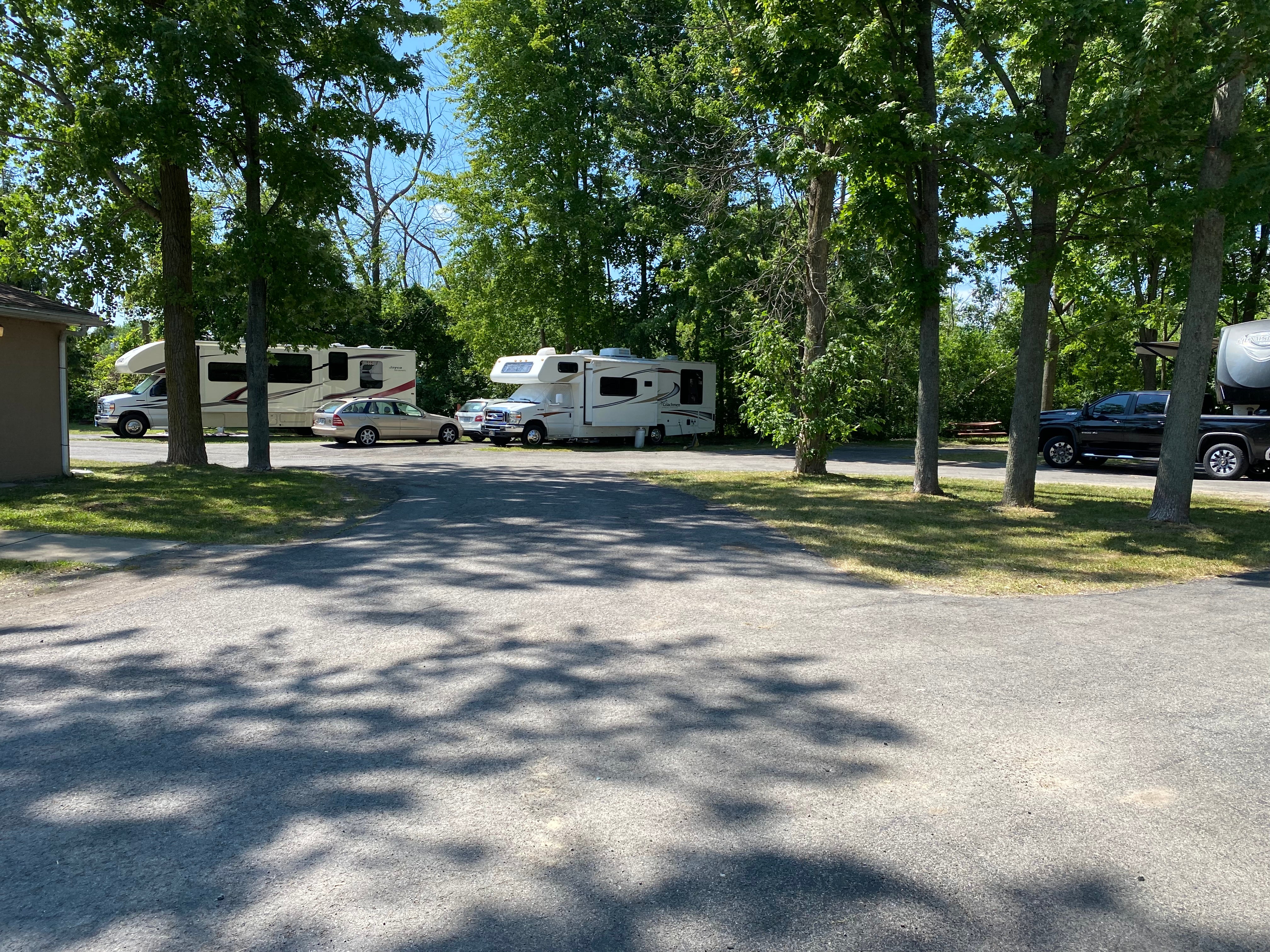 Camper submitted image from AA Royal Motel & Campground - 2