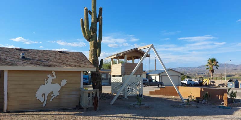 Camper submitted image from Dazzo's Desert Oasis RV Park