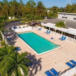 Club Naples RV Resort, A Sun RV Resort
