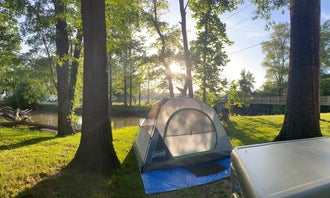 Camping near Johnson County Park: S and H Campground, Greenwood, Indiana